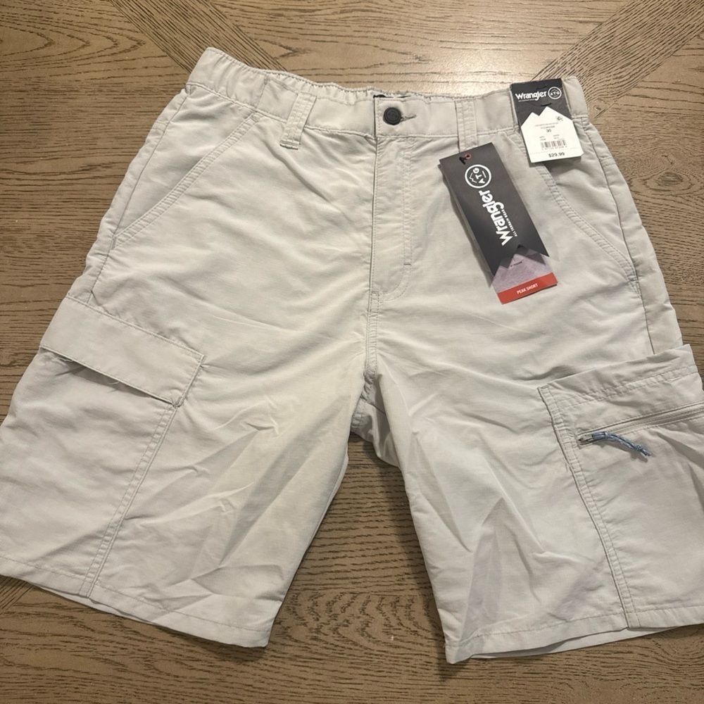 ATG by Wrangler Men's Outdoor Flex Cargo Shorts w Moisture Wicking and UPF 30
